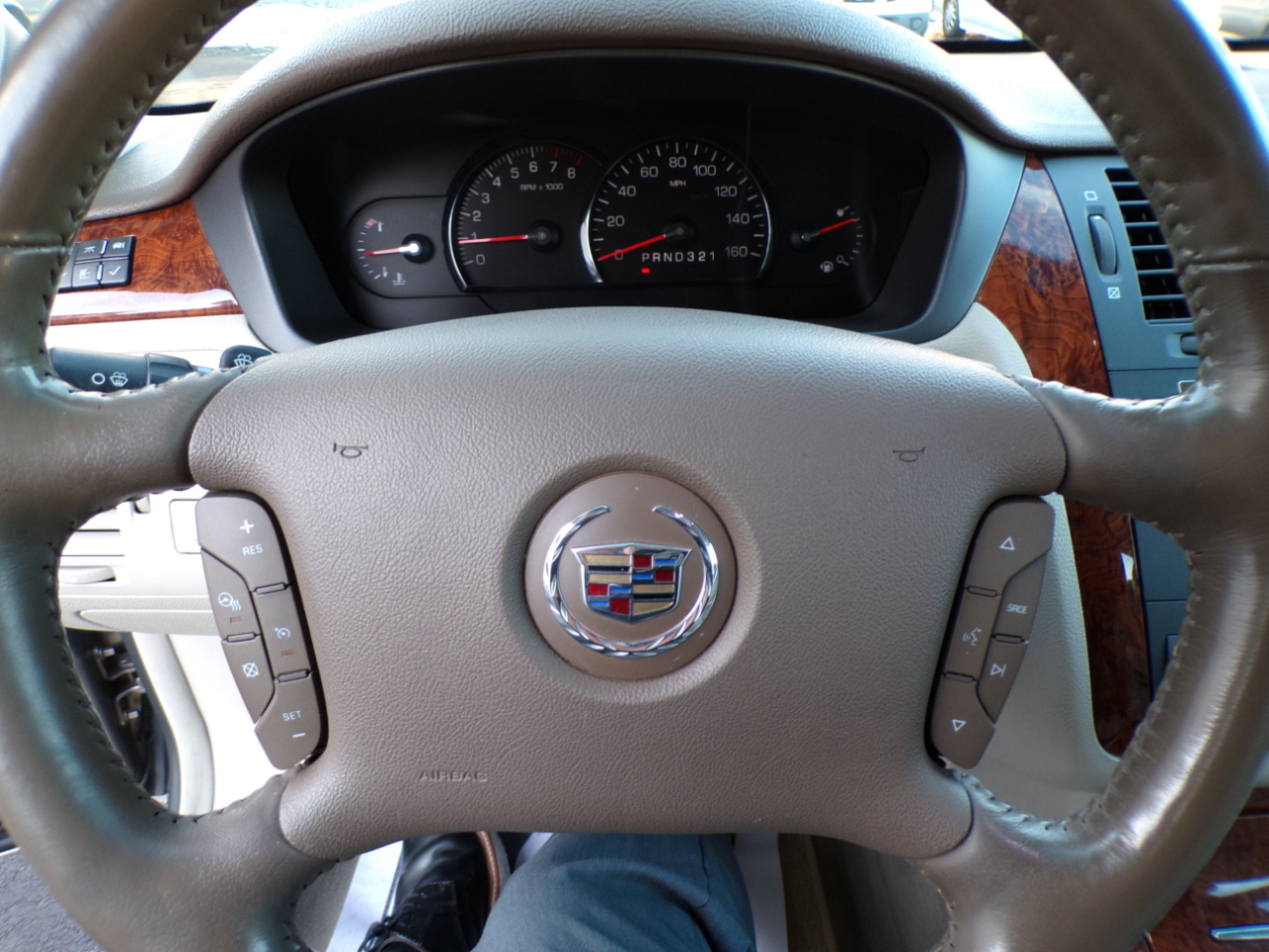 Cadillac DTS 4dr Sdn w/1SC 2006