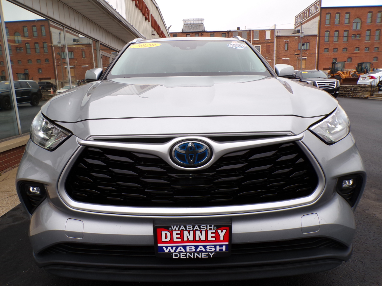 Toyota Highlander Hybrid XLE AWD (Natl) 2020