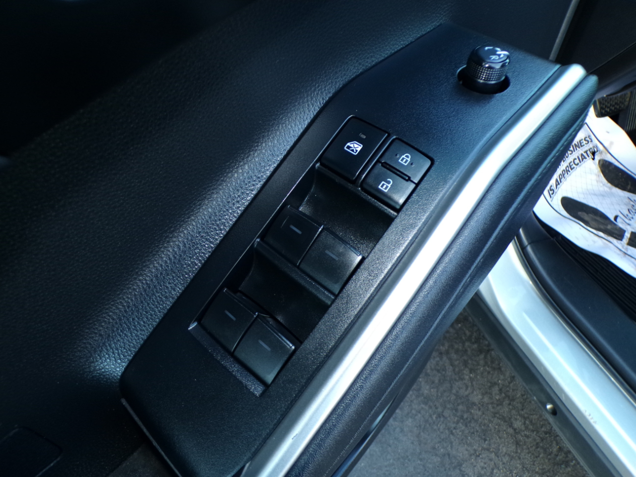 Toyota Highlander Hybrid XLE AWD (Natl) 2020