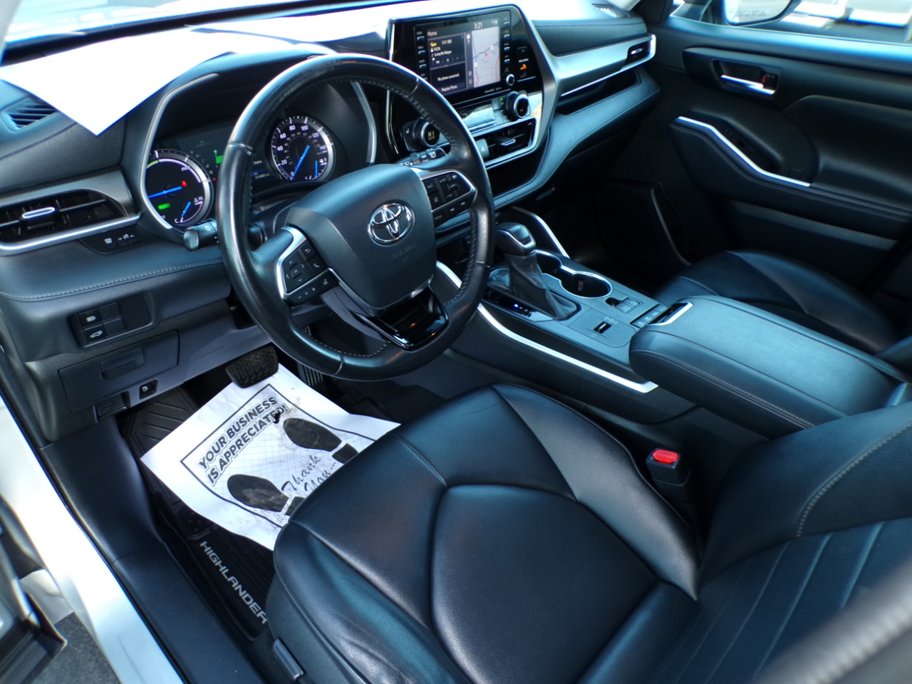 Toyota Highlander Hybrid XLE AWD (Natl) 2020