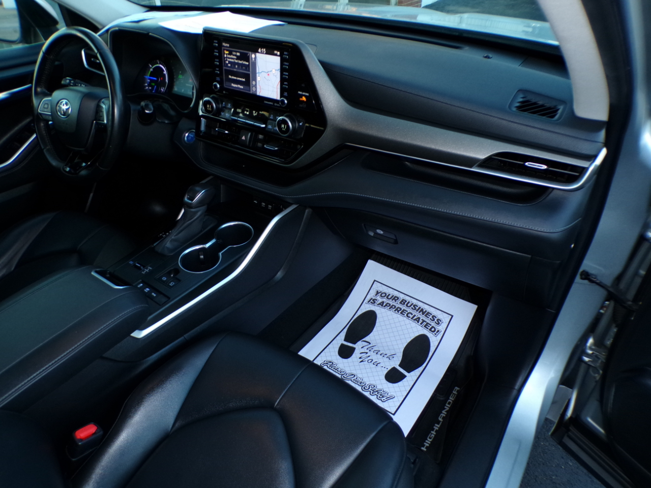 Toyota Highlander Hybrid XLE AWD (Natl) 2020