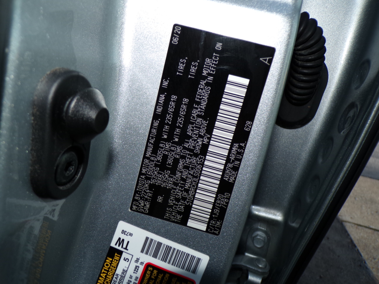 Toyota Highlander Hybrid XLE AWD (Natl) 2020