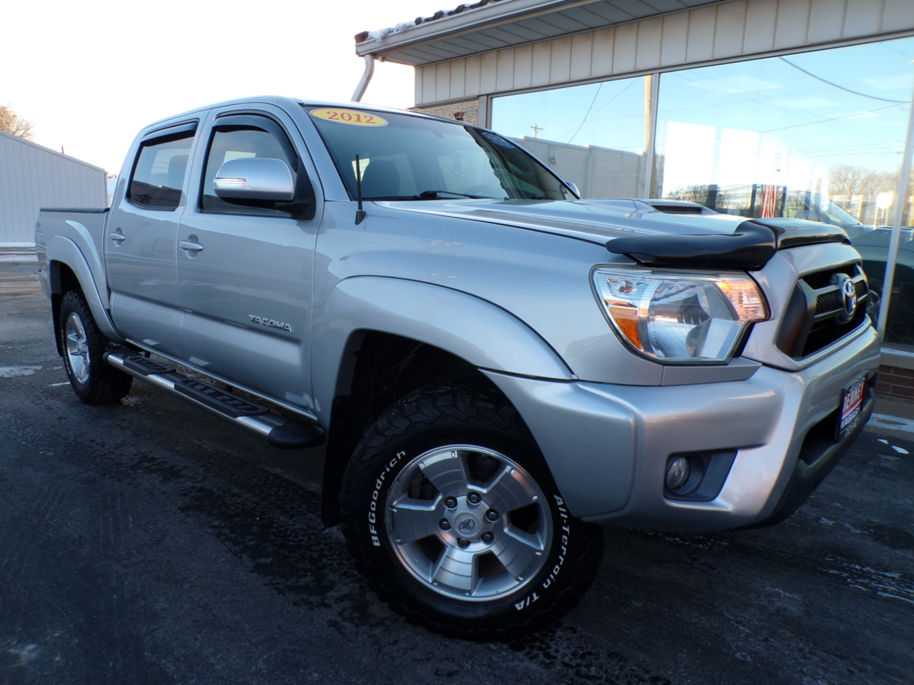 Toyota Tacoma 2WD Double Cab V6 AT PreRunner (Natl) 2012