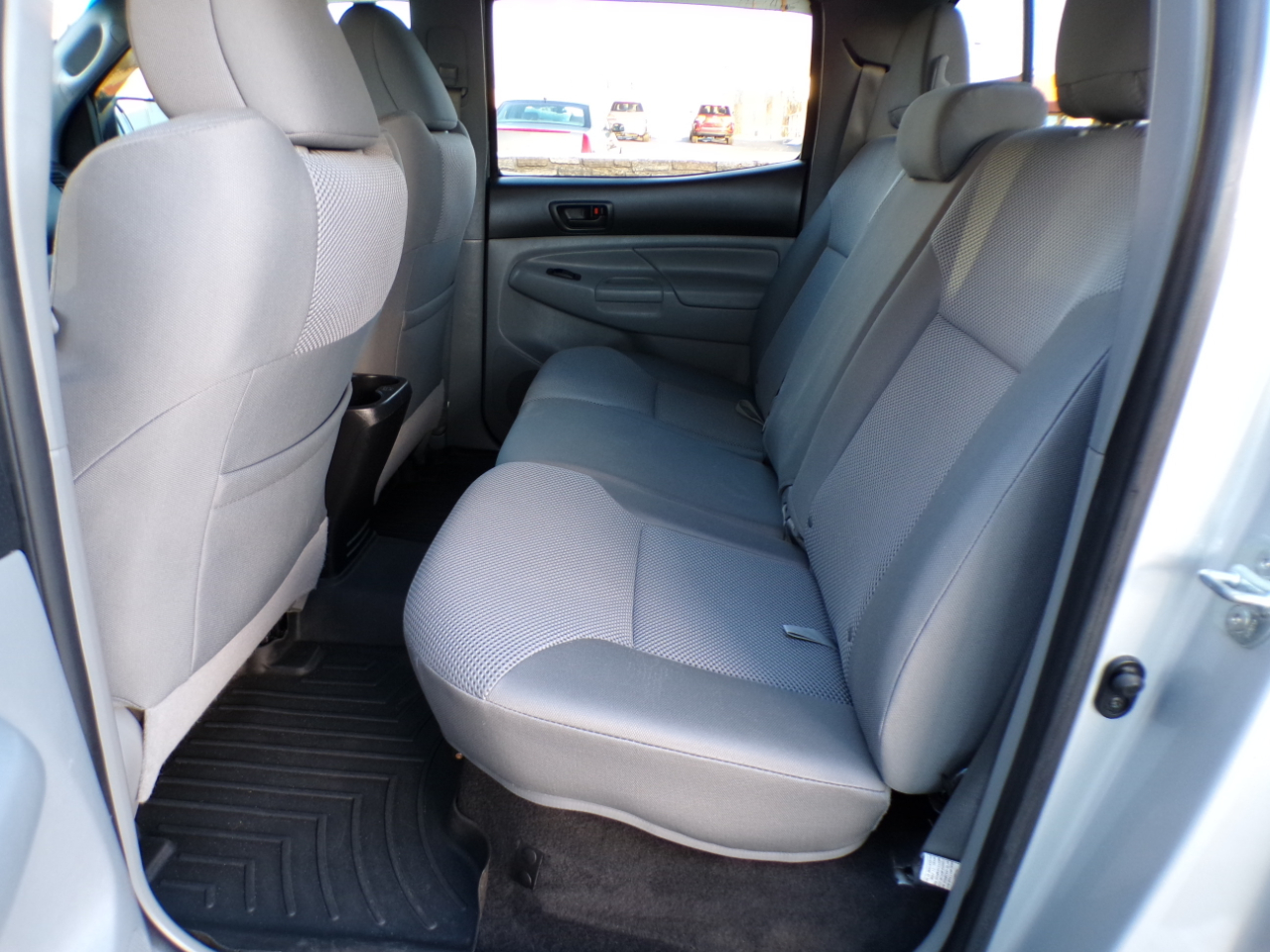 Toyota Tacoma 2WD Double Cab V6 AT PreRunner (Natl) 2012