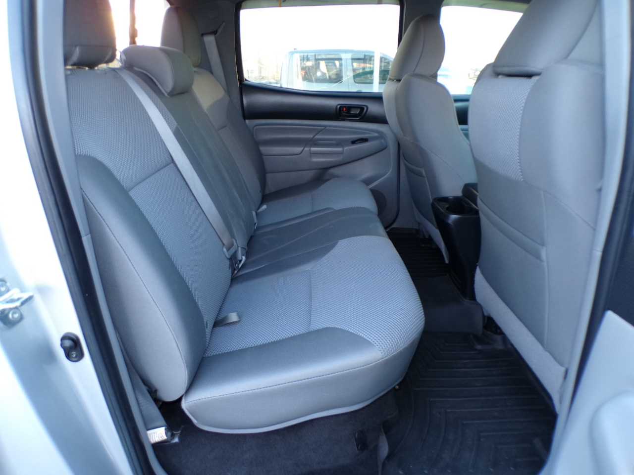 Toyota Tacoma 2WD Double Cab V6 AT PreRunner (Natl) 2012