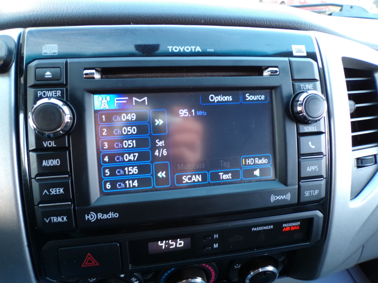 Toyota Tacoma 2WD Double Cab V6 AT PreRunner (Natl) 2012