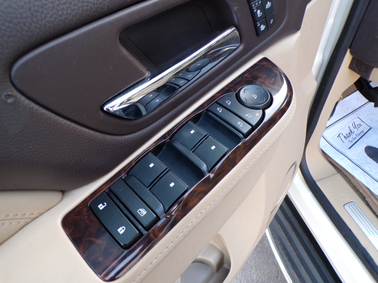 GMC Yukon AWD 4dr 1500 Denali 2013