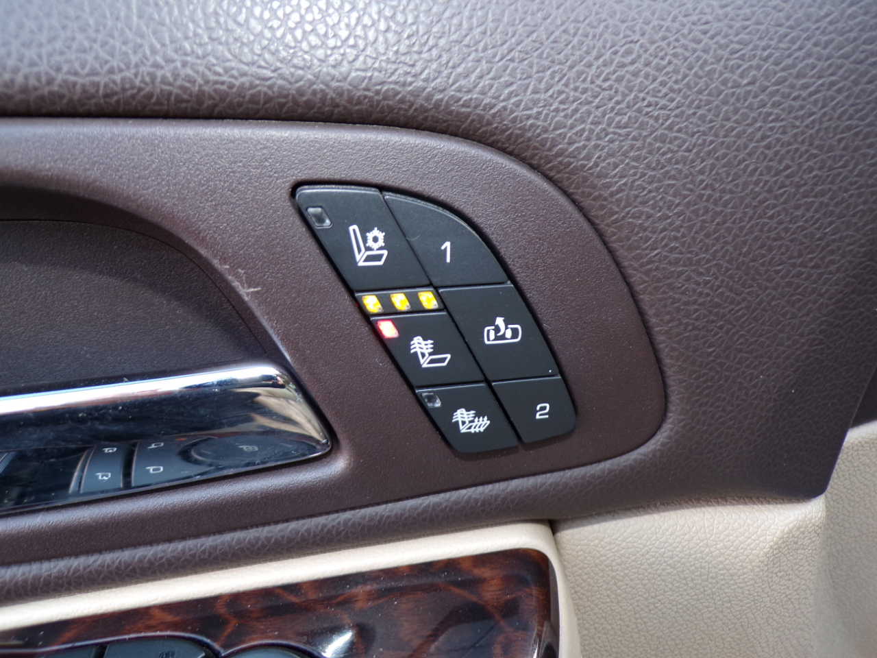 GMC Yukon AWD 4dr 1500 Denali 2013