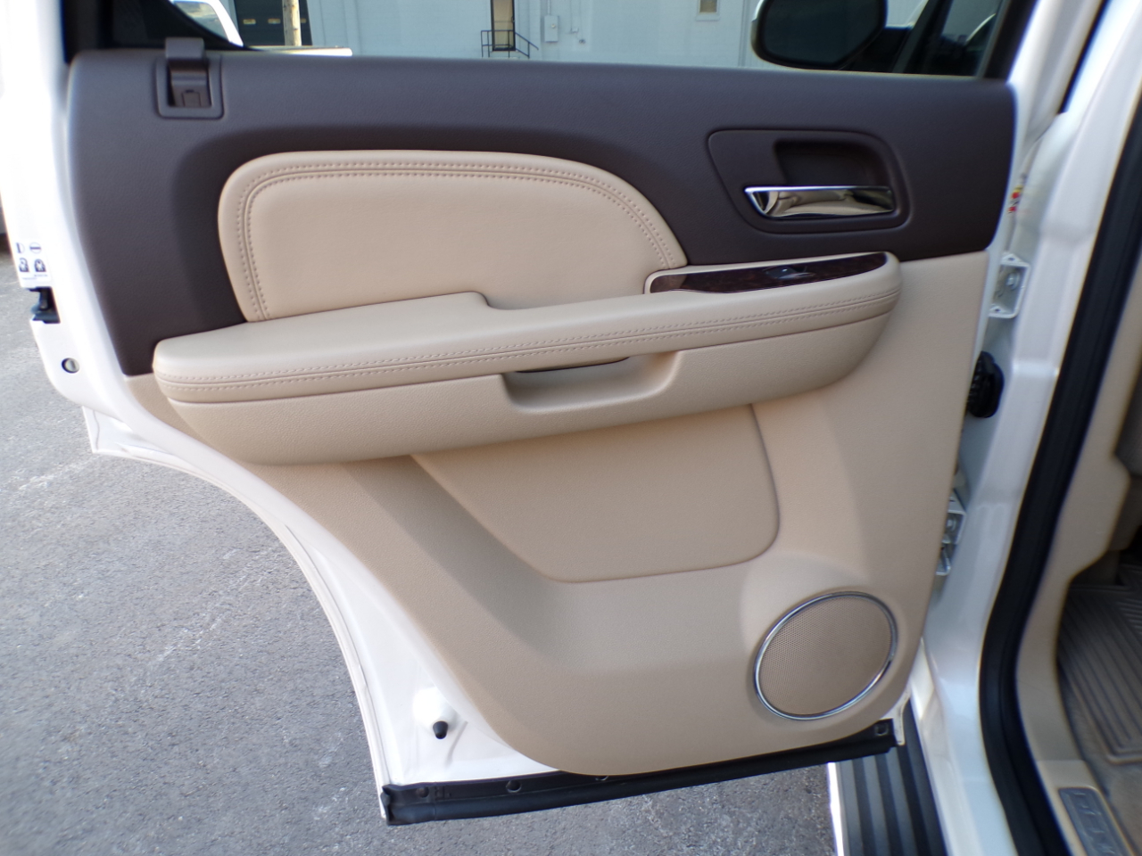 GMC Yukon AWD 4dr 1500 Denali 2013