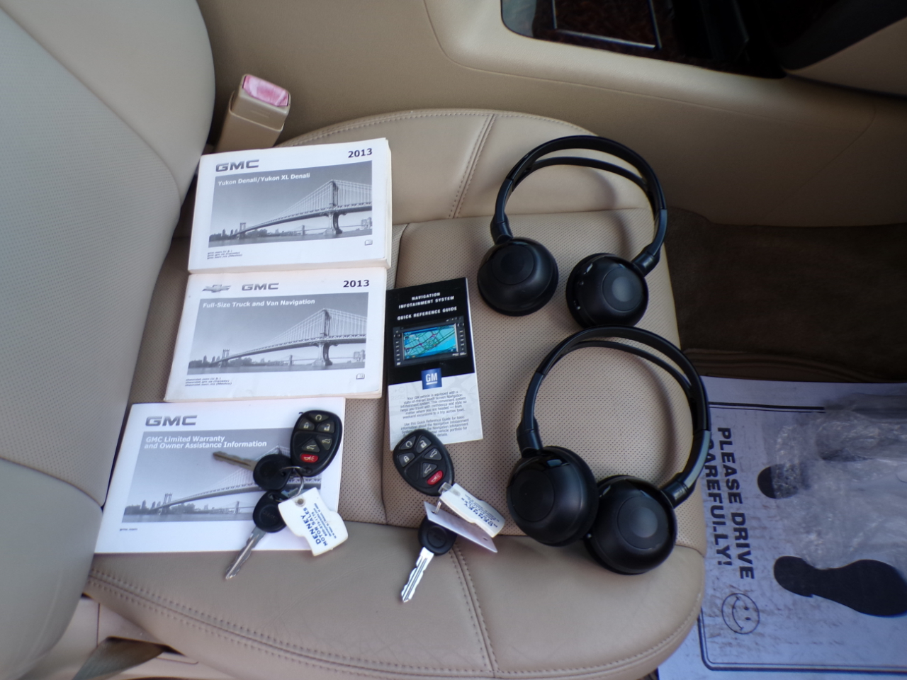 GMC Yukon AWD 4dr 1500 Denali 2013