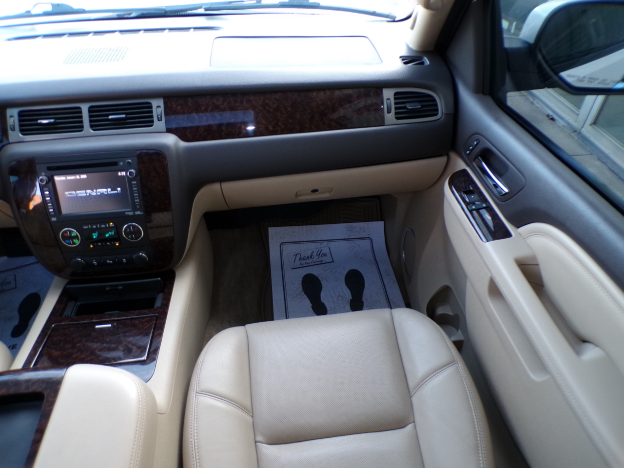 GMC Yukon AWD 4dr 1500 Denali 2013