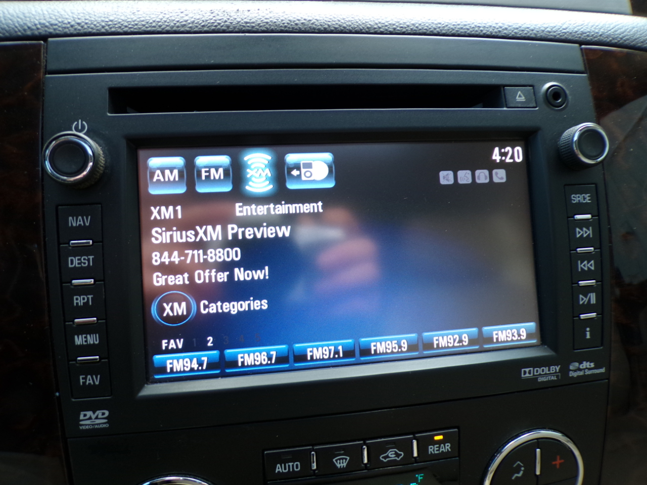 GMC Yukon AWD 4dr 1500 Denali 2013