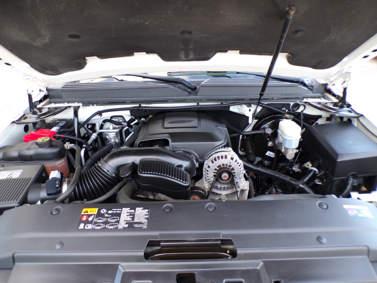 GMC Yukon AWD 4dr 1500 Denali 2013