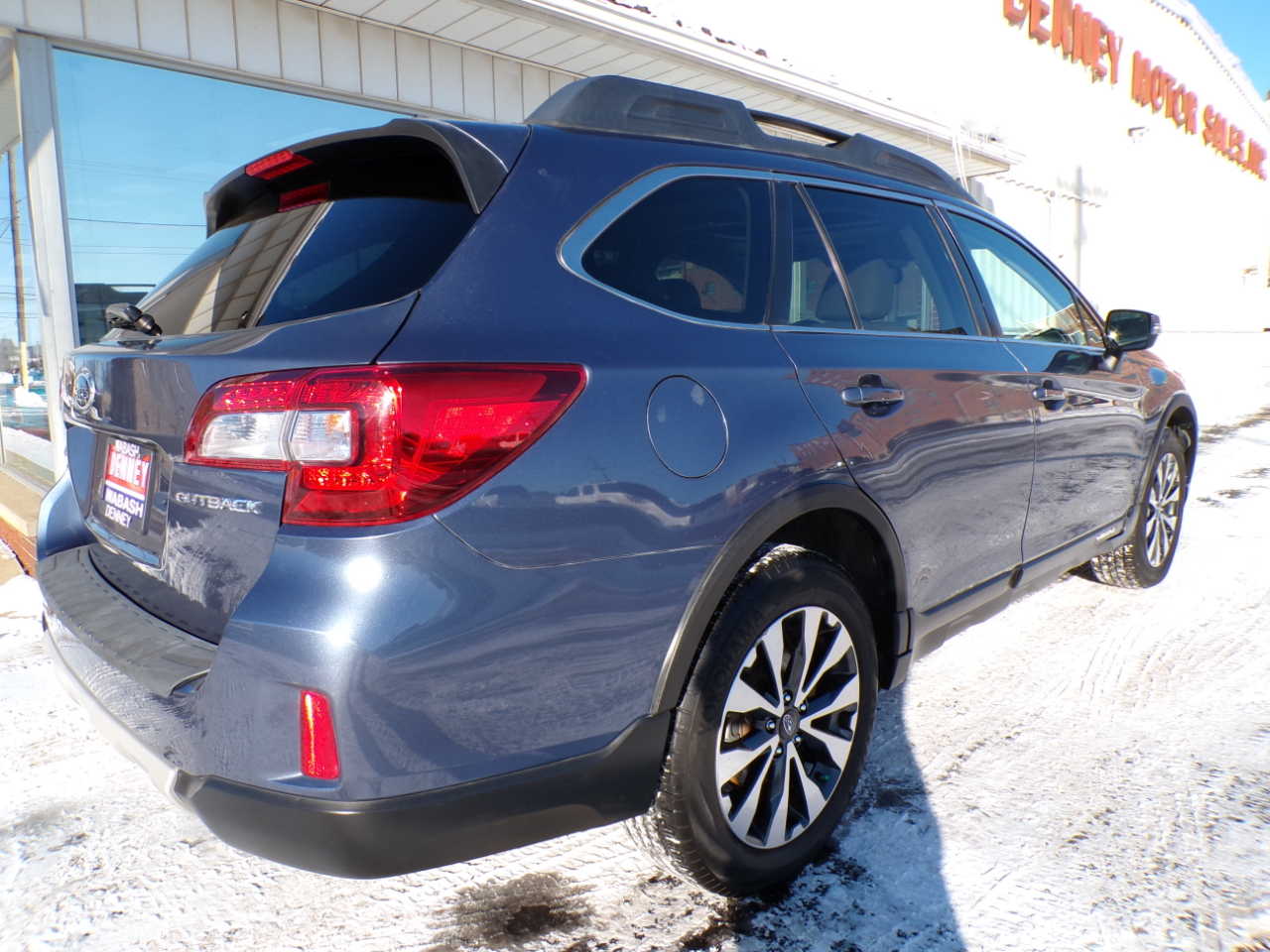 Subaru Outback 4dr Wgn 2.5i Limited 2015