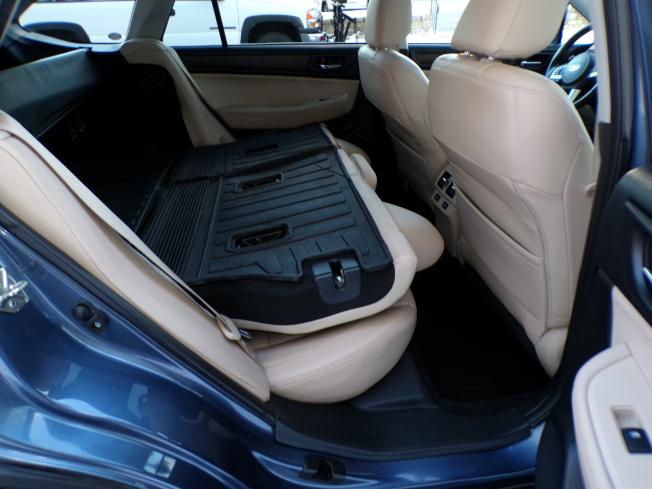 Subaru Outback 4dr Wgn 2.5i Limited 2015