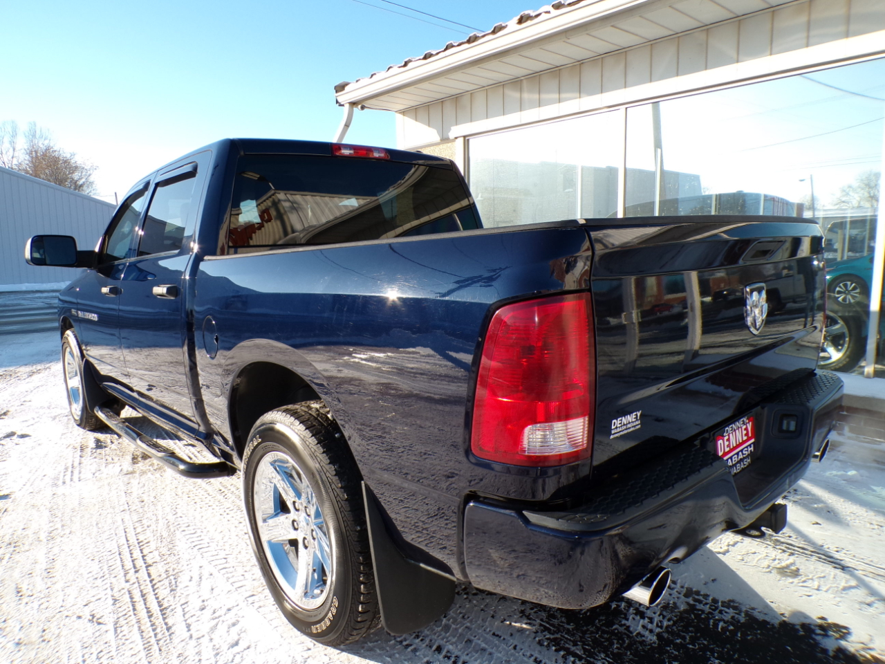 RAM 1500 2WD Crew Cab 140.5" Express 2012