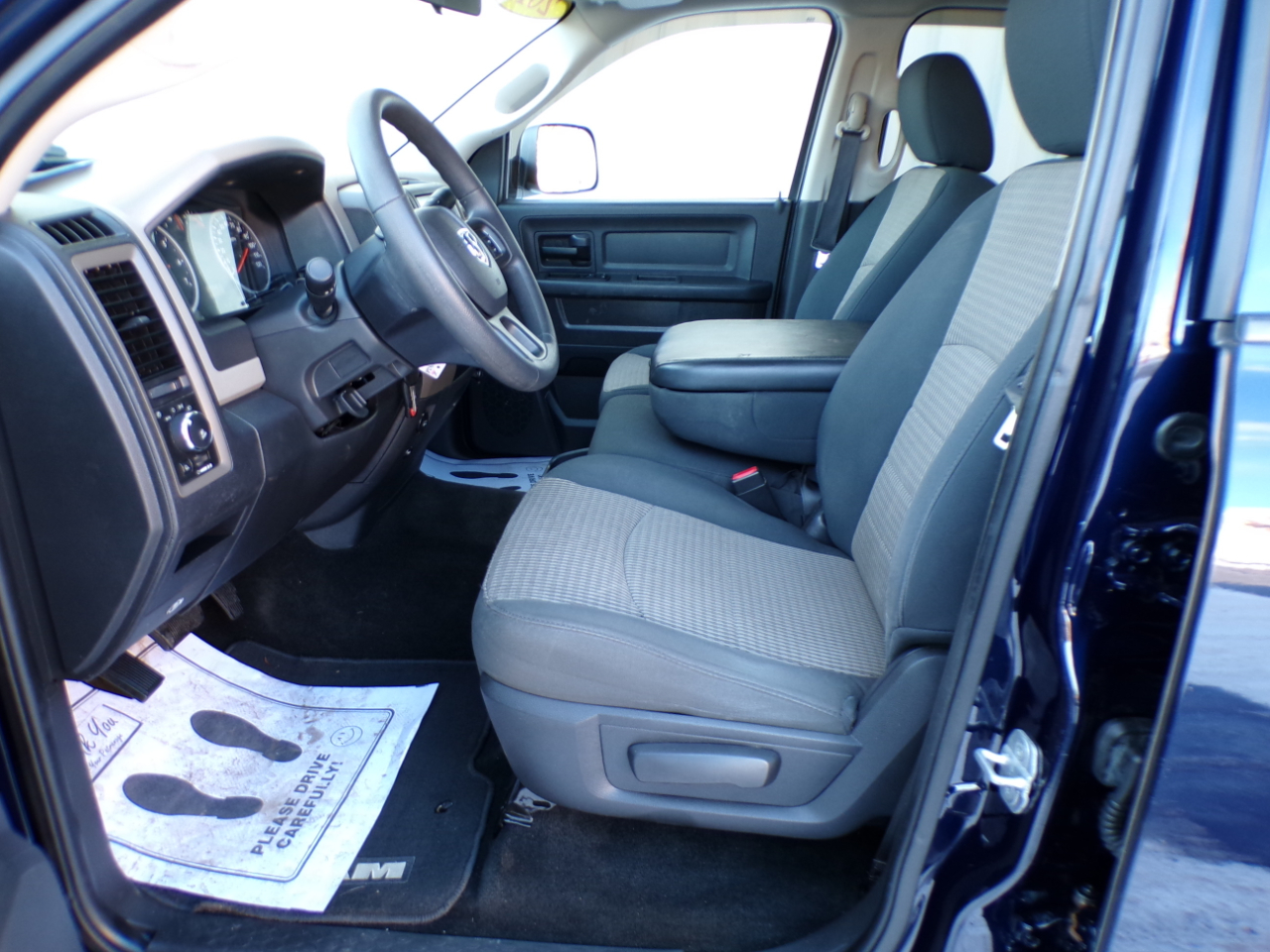 RAM 1500 2WD Crew Cab 140.5" Express 2012