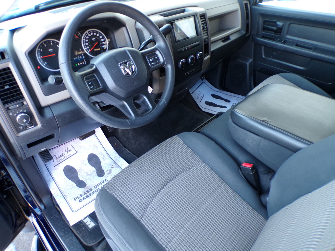 RAM 1500 2WD Crew Cab 140.5" Express 2012