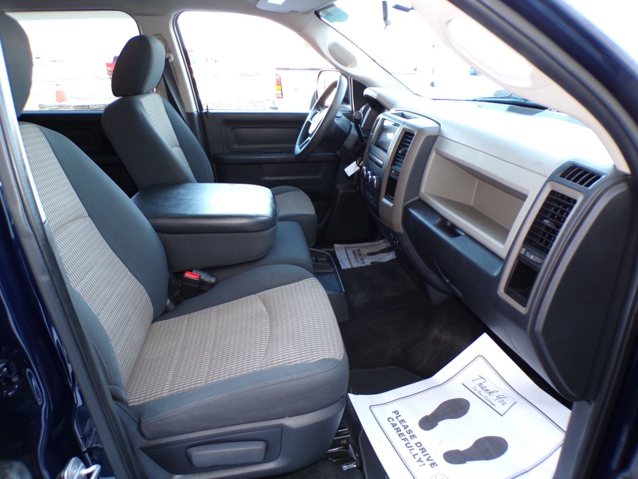 RAM 1500 2WD Crew Cab 140.5" Express 2012