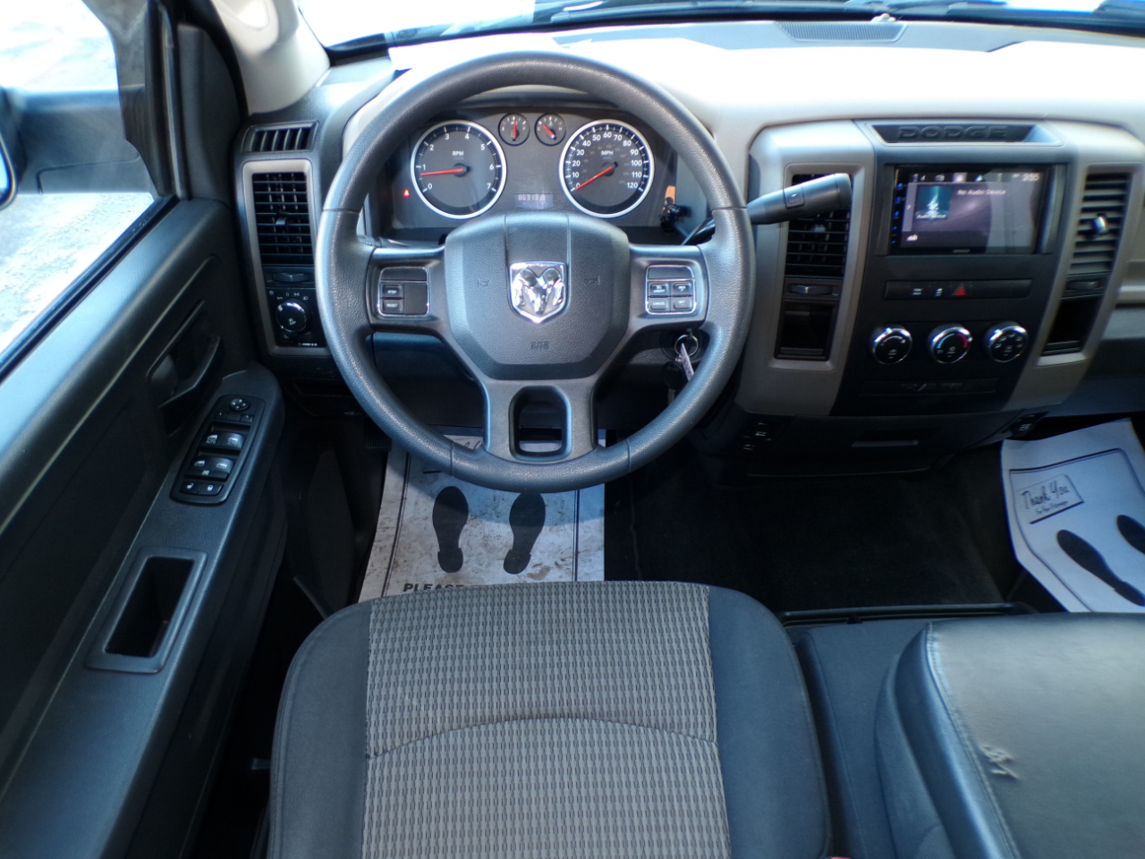 RAM 1500 2WD Crew Cab 140.5" Express 2012