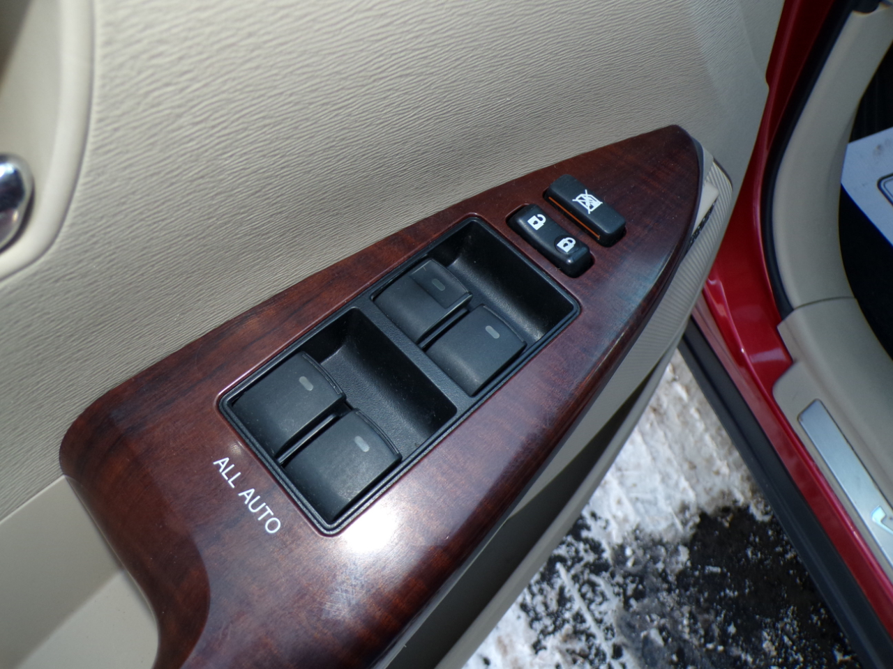 Toyota Venza 4dr Wgn I4 AWD (Natl) 2010