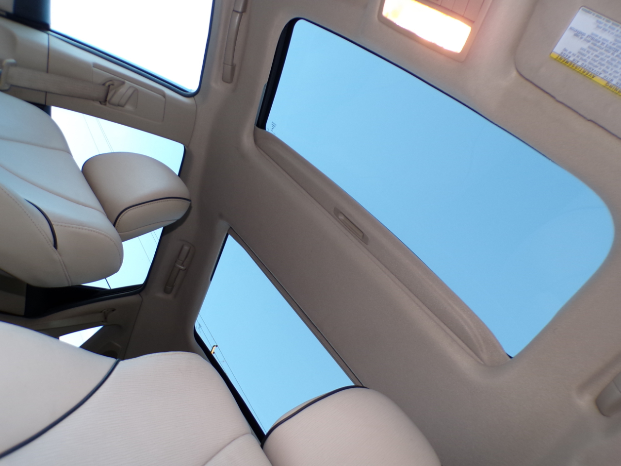 Toyota Venza 4dr Wgn I4 AWD (Natl) 2010