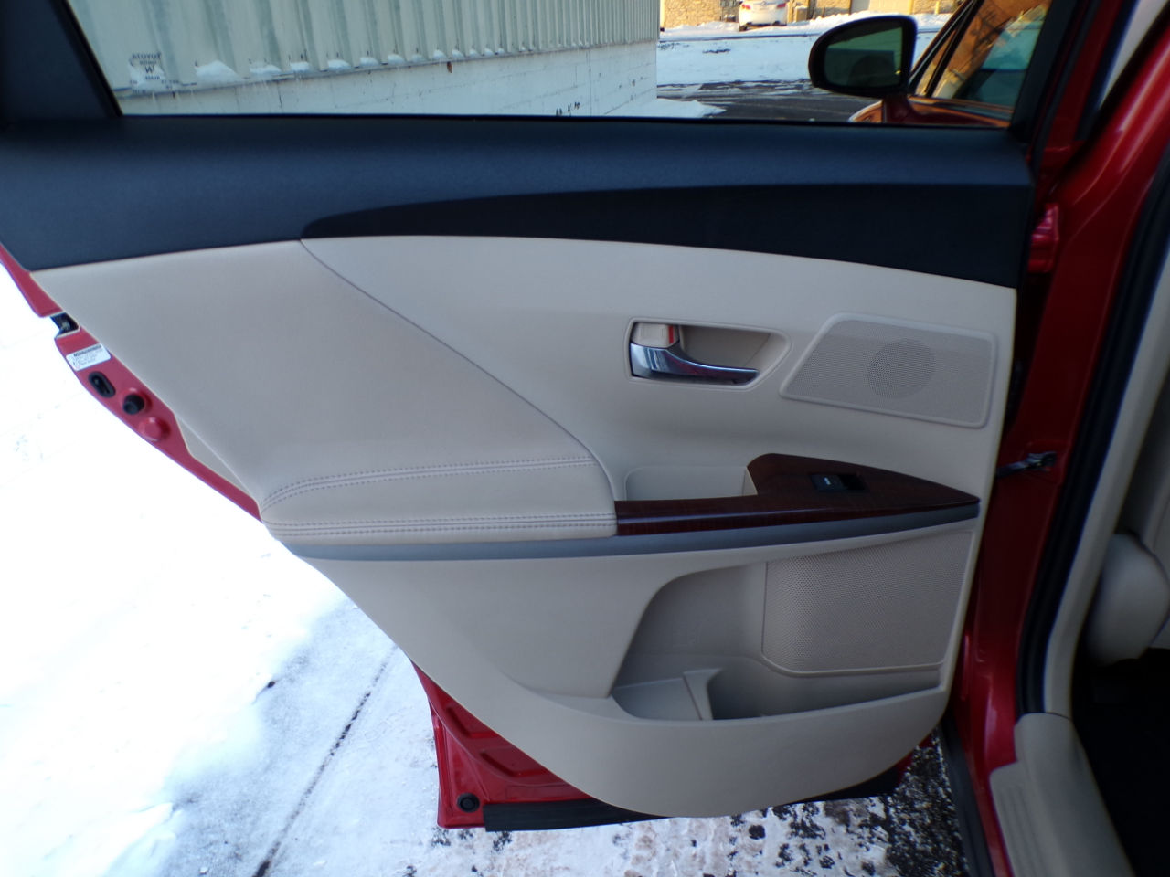 Toyota Venza 4dr Wgn I4 AWD (Natl) 2010