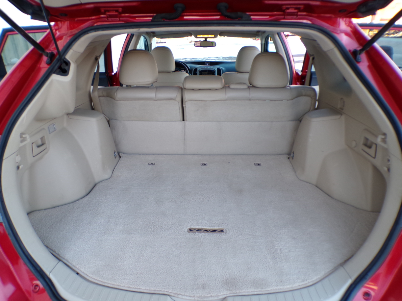 Toyota Venza 4dr Wgn I4 AWD (Natl) 2010