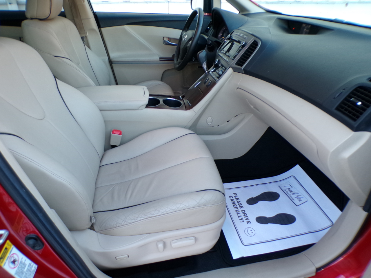 Toyota Venza 4dr Wgn I4 AWD (Natl) 2010