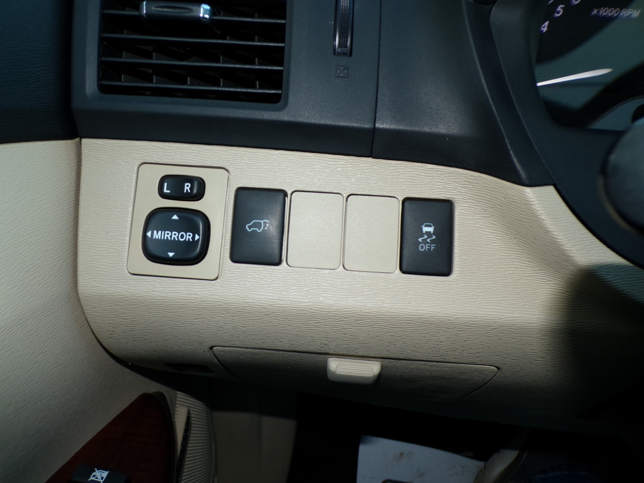 Toyota Venza 4dr Wgn I4 AWD (Natl) 2010