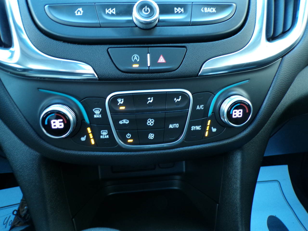 Chevrolet Equinox FWD 4dr LT w/1LT 2024