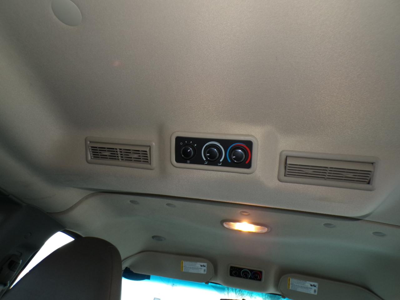 Chevrolet Express Passenger RWD 1500 135" LT 2014