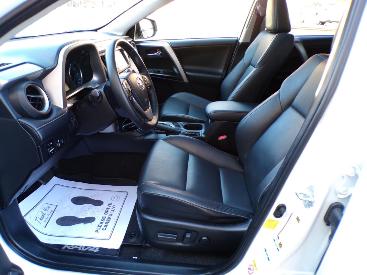 Toyota RAV4 Hybrid Limited AWD (Natl) 2017