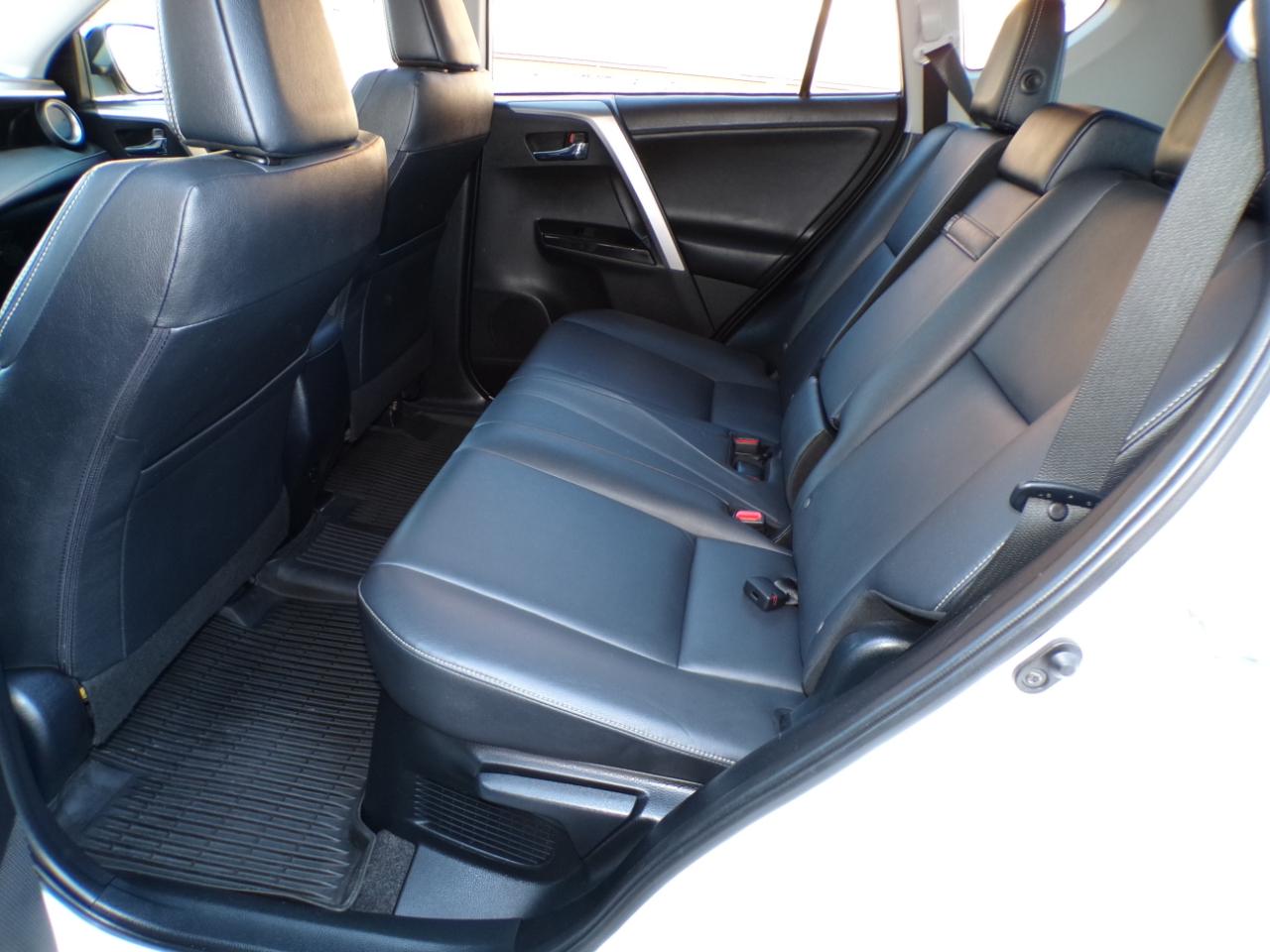 Toyota RAV4 Hybrid Limited AWD (Natl) 2017