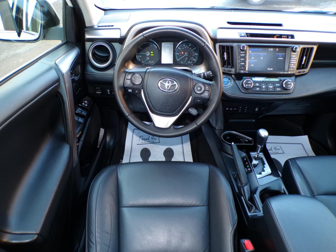 Toyota RAV4 Hybrid Limited AWD (Natl) 2017