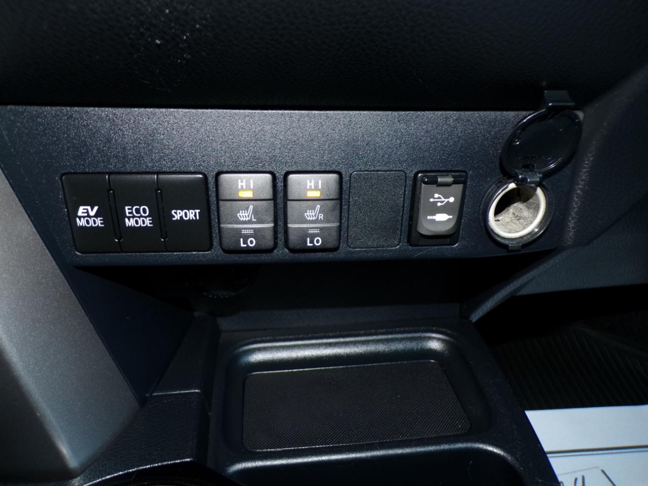 Toyota RAV4 Hybrid Limited AWD (Natl) 2017