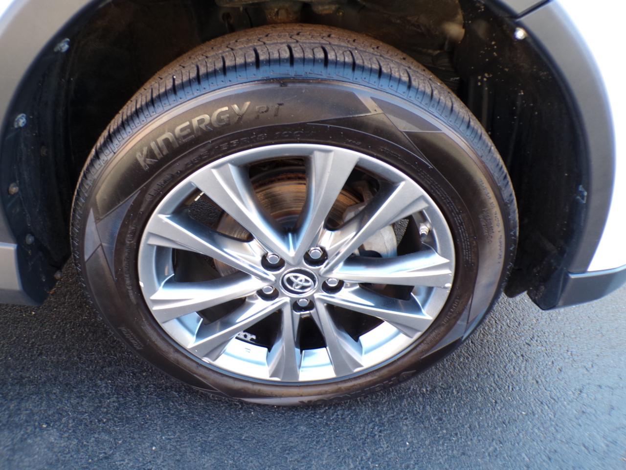 Toyota RAV4 Hybrid Limited AWD (Natl) 2017