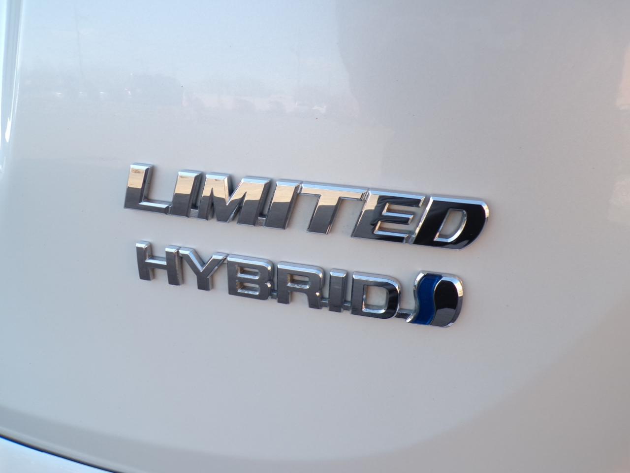 Toyota RAV4 Hybrid Limited AWD (Natl) 2017