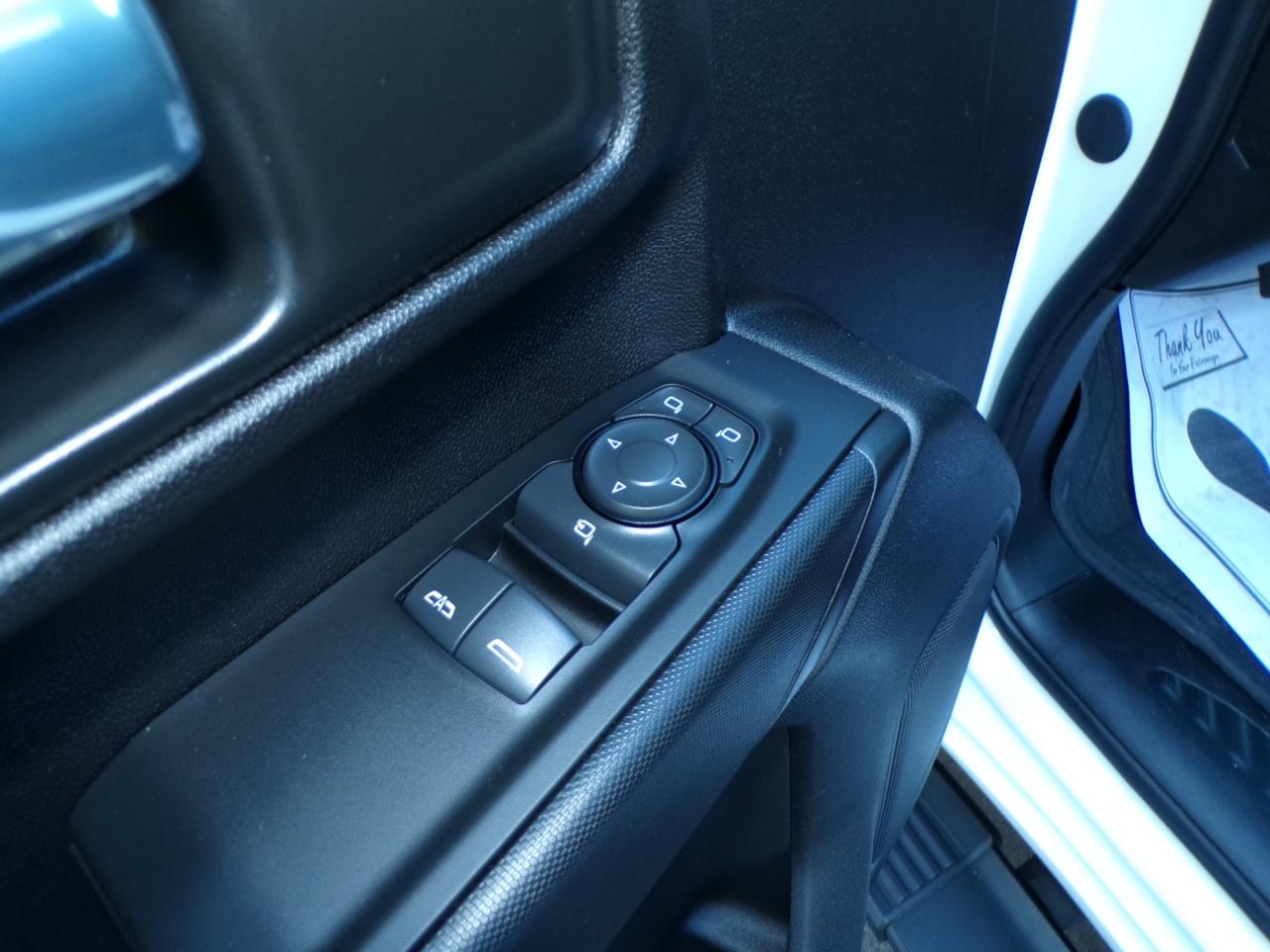 Chevrolet Silverado 3500HD 4WD Reg Cab 142" Work Truck 2025