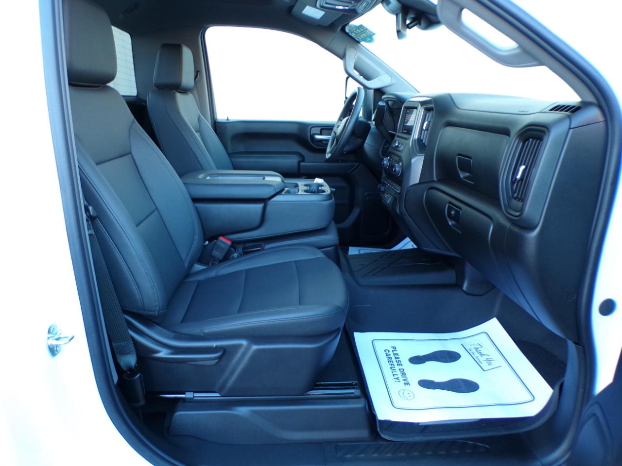 Chevrolet Silverado 3500HD 4WD Reg Cab 142" Work Truck 2025