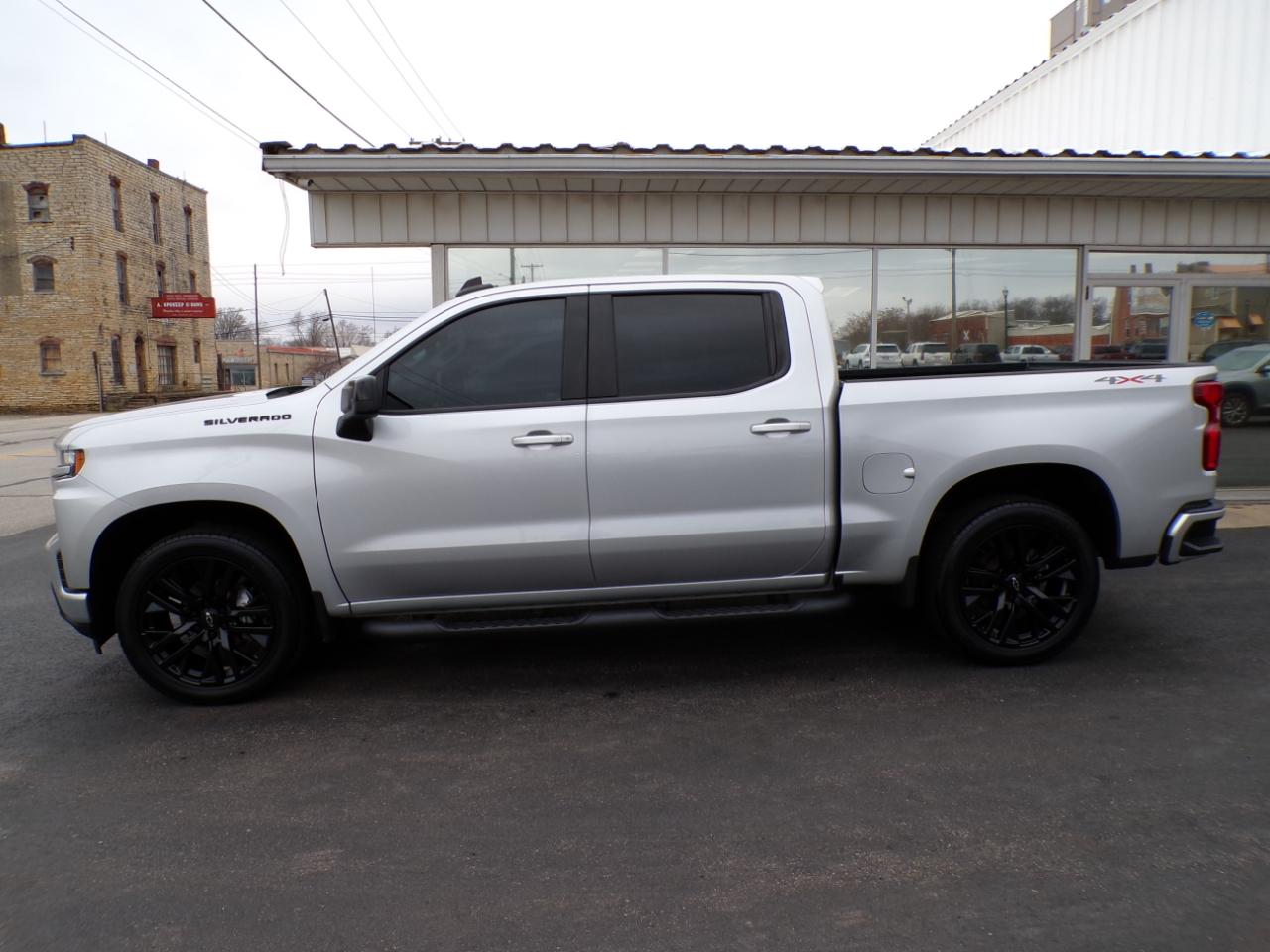 Chevrolet Silverado 1500 4WD Crew Cab 147" RST 2020
