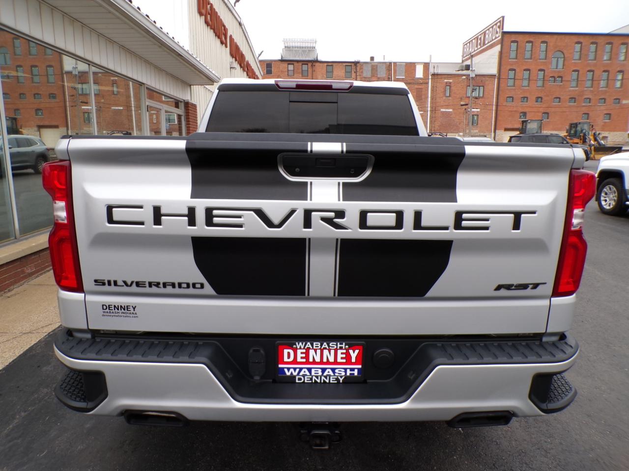 Chevrolet Silverado 1500 4WD Crew Cab 147" RST 2020