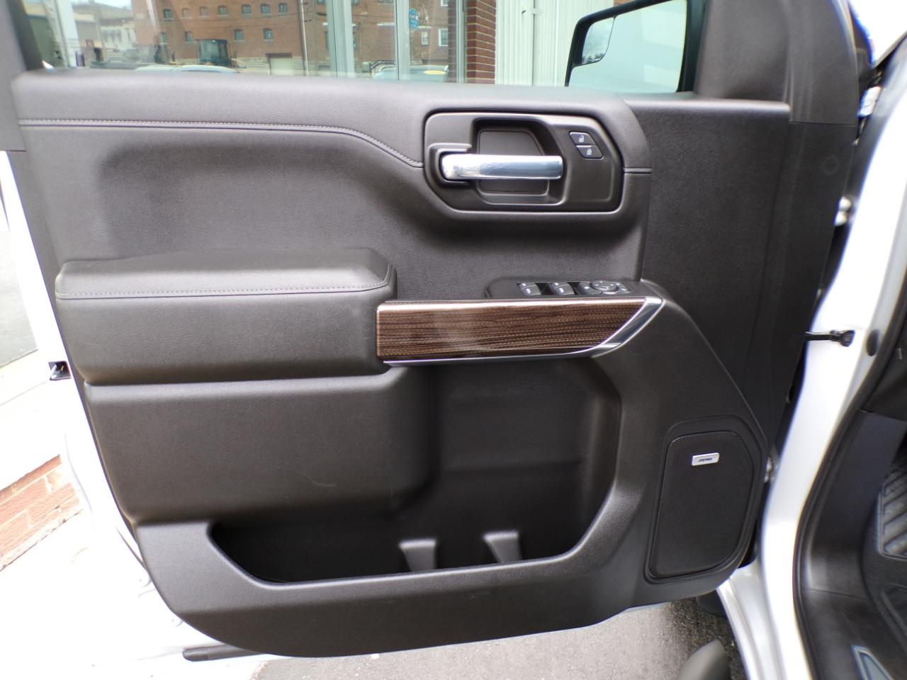 Chevrolet Silverado 1500 4WD Crew Cab 147" RST 2020