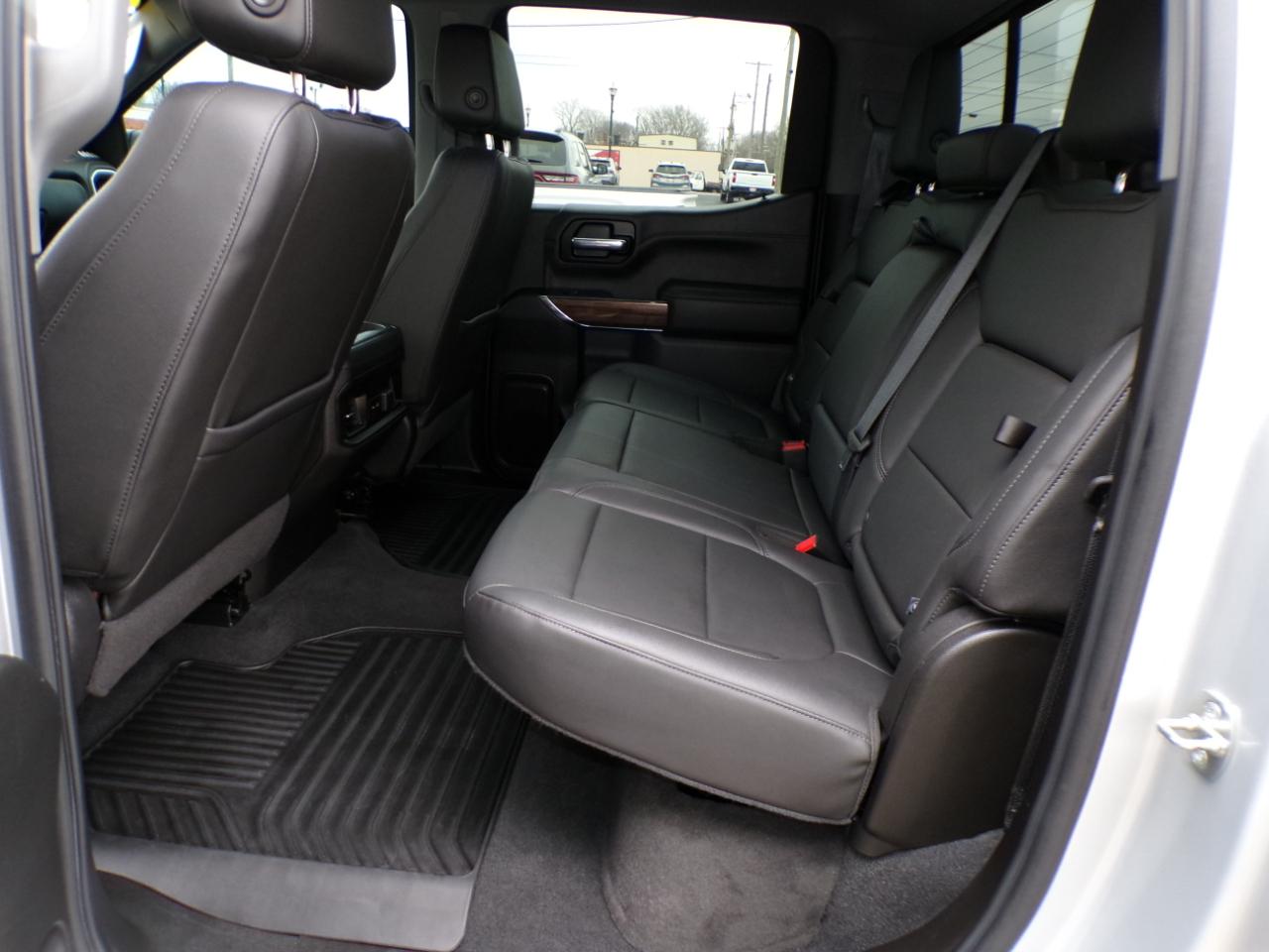 Chevrolet Silverado 1500 4WD Crew Cab 147" RST 2020