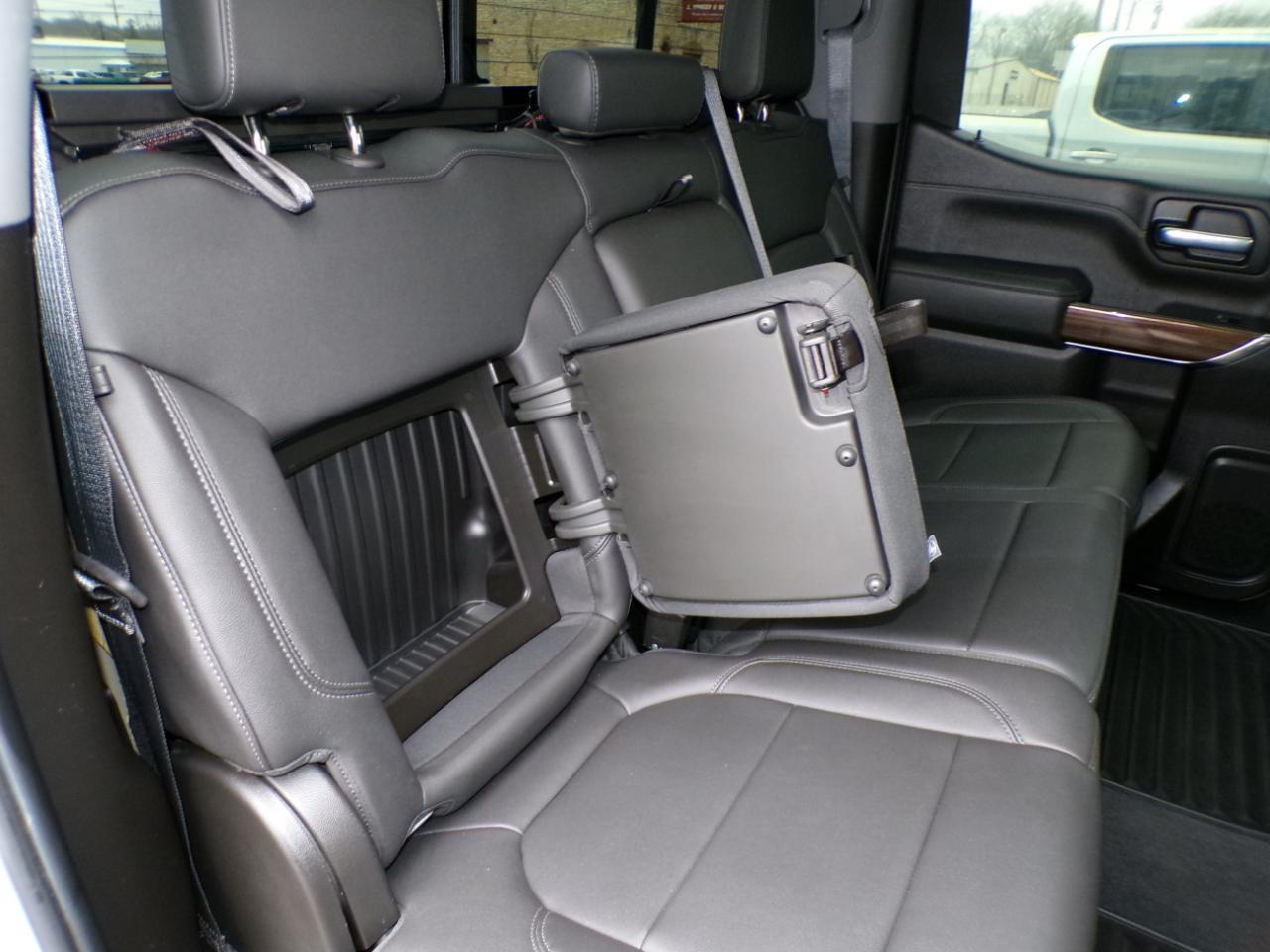 Chevrolet Silverado 1500 4WD Crew Cab 147" RST 2020