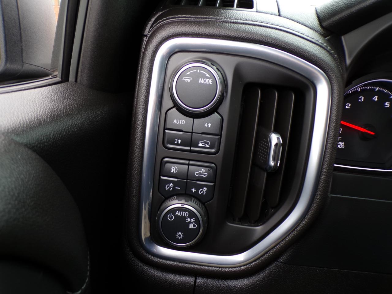 Chevrolet Silverado 1500 4WD Crew Cab 147" RST 2020