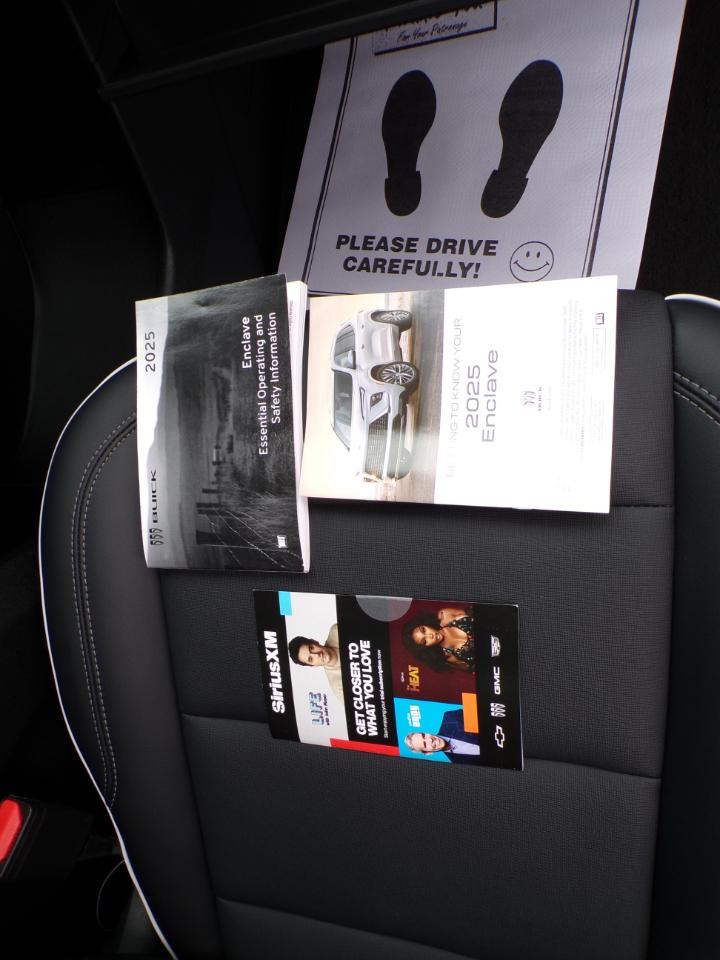 Buick Enclave 4dr Preferred 2025