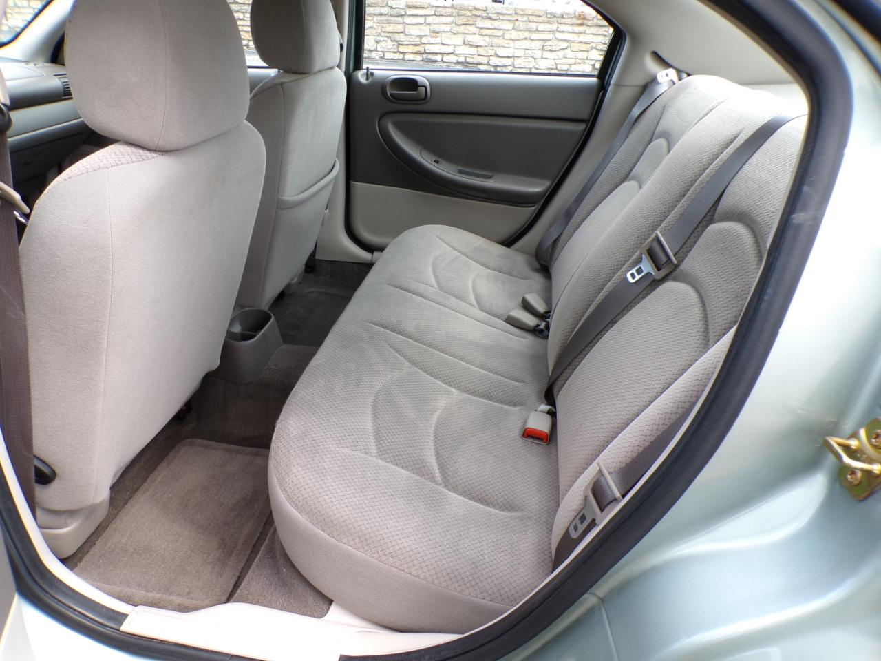 Chrysler Sebring Sdn 4dr 2006