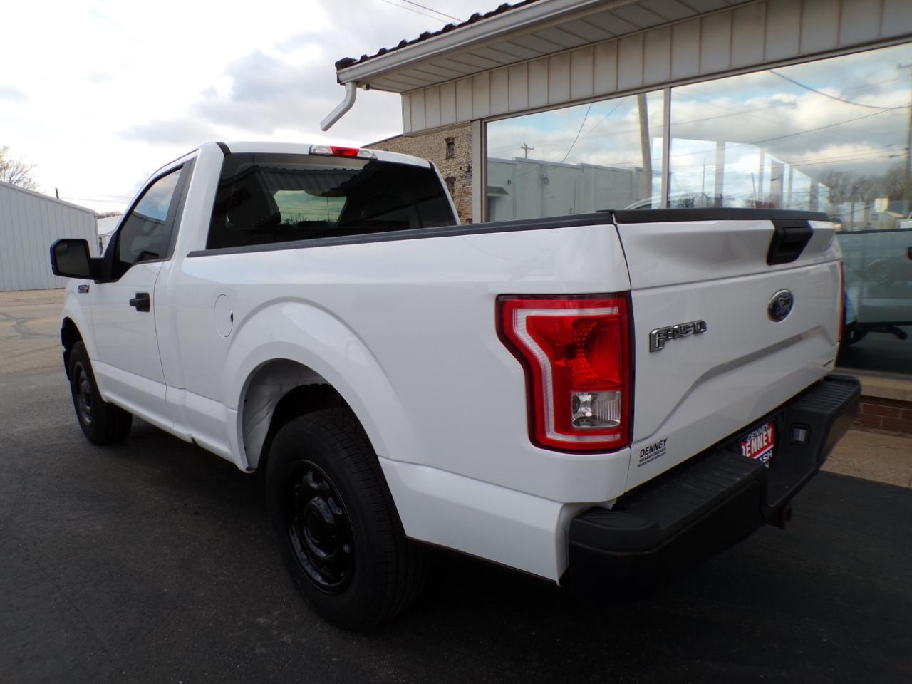Ford F-150 2WD Reg Cab 122.5" XL 2016