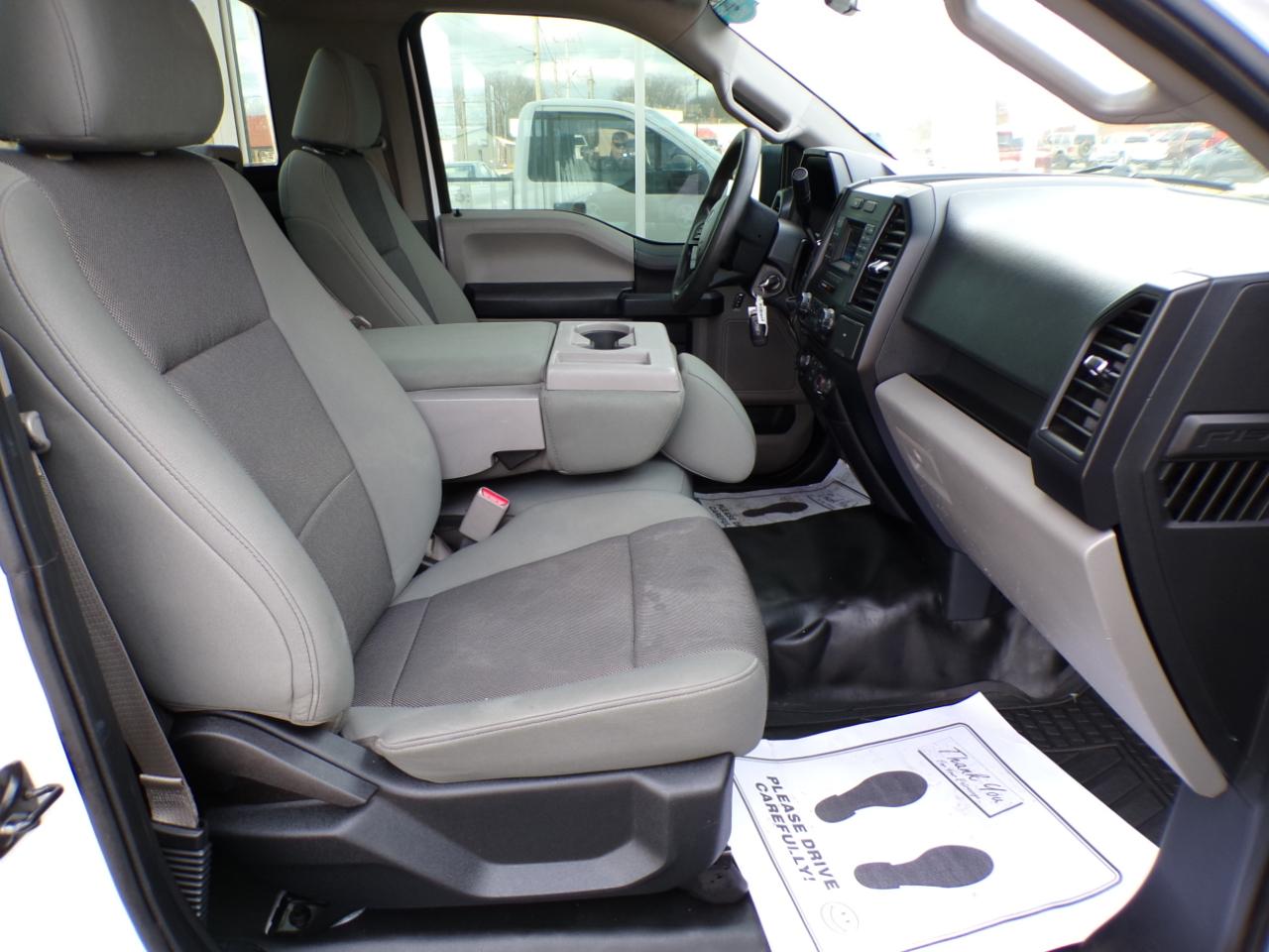 Ford F-150 2WD Reg Cab 122.5" XL 2016